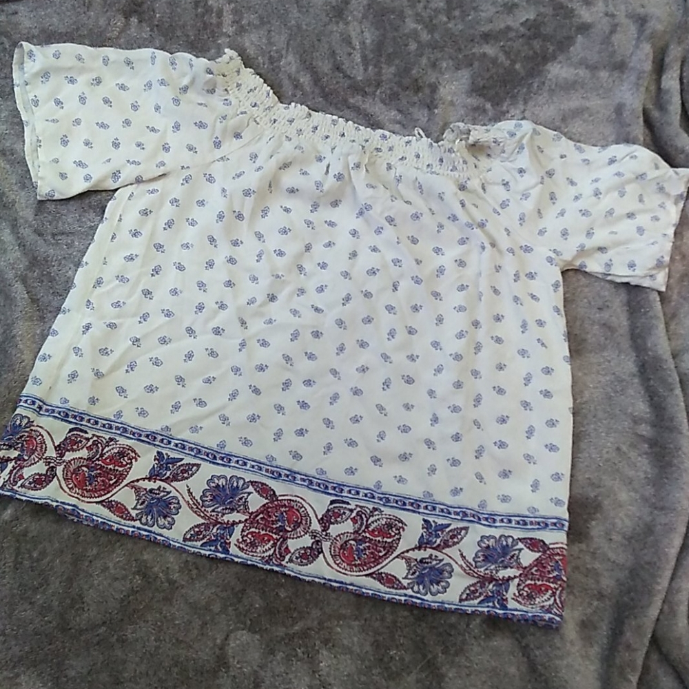 True craft off shoulder peasant boho paisley top